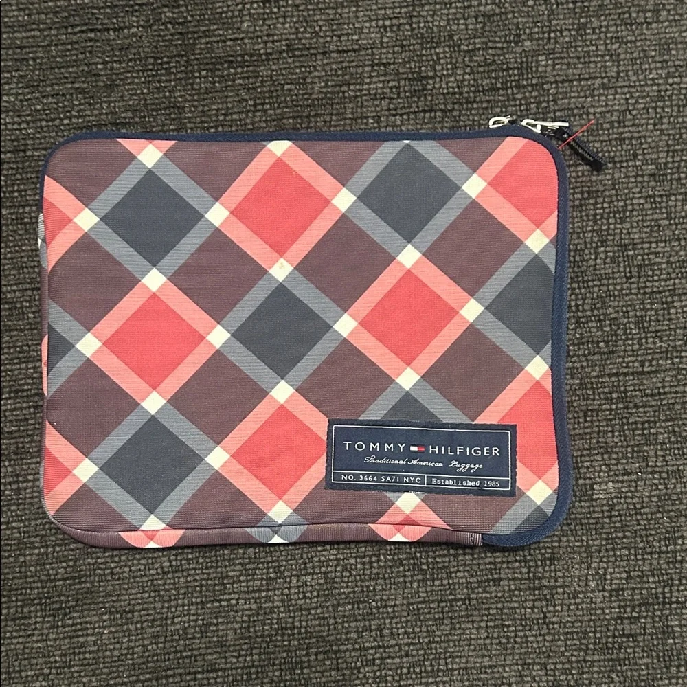 Tommy Hilfiger Plaid Laptop Sleeve in Red and Gray - Picture 3 of 6